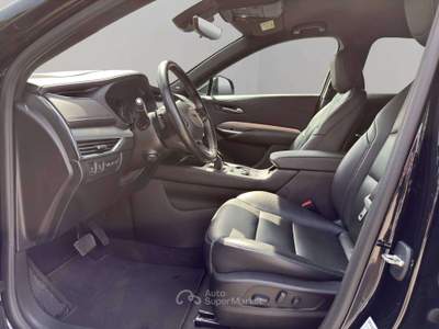 Cadillac XT4 XT4 2.0 td Premium Luxury awd auto Nero usata Giussano