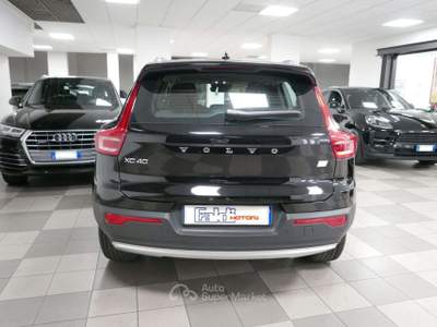 Volvo XC40 T5 Recharge Plug-in Hybrid Inscription Expression Nero usata Firenze