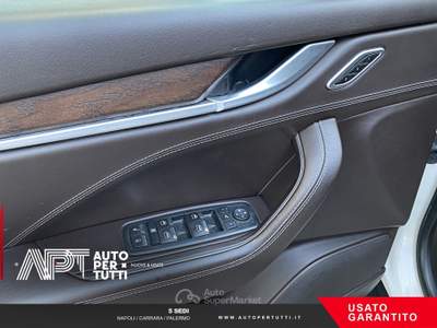Maserati Levante Levante 3.0 V6 250cv auto Blu/Azzurro usata Carrara