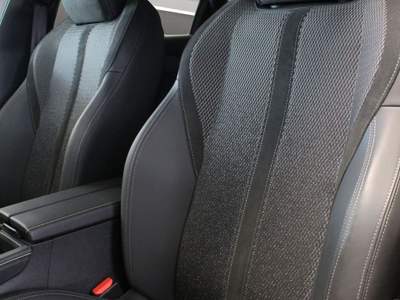 Peugeot 308 SW GT Hybrid 145 e-DCS6 Bianco usata Venezia
