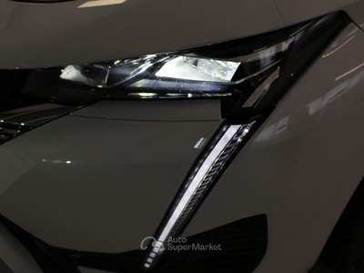 Peugeot 308 SW GT Hybrid 145 e-DCS6 Bianco usata Venezia