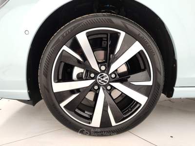 Volkswagen Golf 2.0 TDI SCR Edition Plus Bianco usata Massa