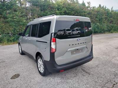 Ford Tourneo Courier 1.0 EcoBoost 125CV Titanium Grigio usata Bagni di Lucca