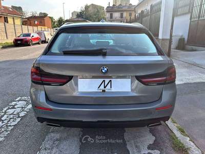 BMW Serie 5 520i 520 i Touring mhev 48V Business - AUT/NAV/PDC/LED/CARPLAY Grigio usata Sesto San Giovanni
