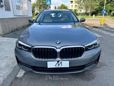 BMW Serie 5 520i 520 i Touring mhev 48V Business - AUT/NAV/PDC/LED/CARPLAY Grigio usata Sesto San Giovanni