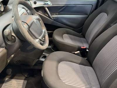 Lancia Ypsilon Ypsilon 1.4 Oro Plus TETTO APRIBILE Nero usata Cornaredo