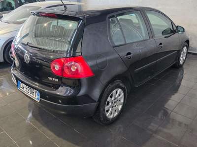 Volkswagen Golf Golf 1.6 16V FSI 5p. Sportline Nero usata Cornaredo