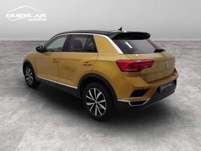 Volkswagen T-Roc 1.0 TSI Style Oro usata Lucca