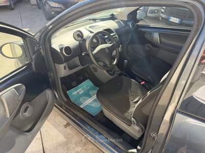 Peugeot 107 Buone Condizioni Grigio usata Crema