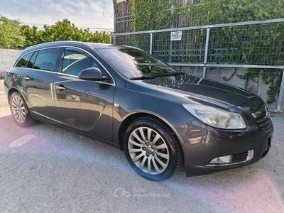 Opel Insignia Sports Tourer Cosmo nuovissima Grigio usata Altamura