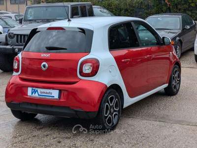 Smart ForFour Youngster Turbo 0.9cc 90cv NAVIG. RETROCAMERA Rosso usata Roma