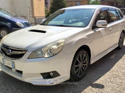 Subaru Legacy 2.0D SW Trend Bianco usata SAN MARTINO SICCOMARIO
