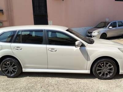 Subaru Legacy 2.0D SW Trend Bianco usata SAN MARTINO SICCOMARIO