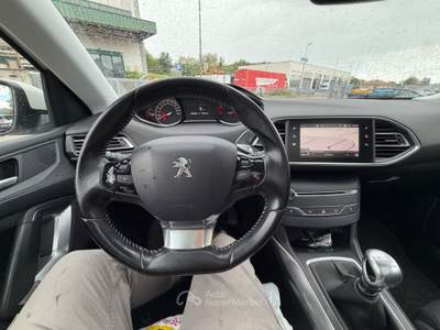 Peugeot 308 S&S SW Allure Bianco usata Mercato Saraceno