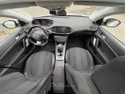 Peugeot 308 S&S SW Allure Bianco usata Mercato Saraceno