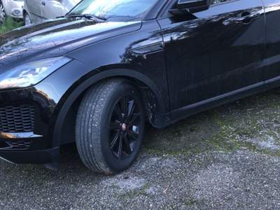 Jaguar E-Pace splendida  Nero usata Scafati