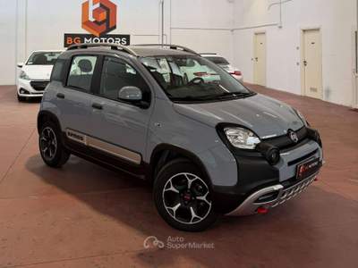 Fiat Panda Panda III 2021 Cross 1.0 mild-hybrid Cross Grigio usata Paderno Dugnano