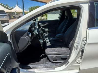 Mercedes-Benz GLA CDI Sport 136CV Bianco usata Santeramo in Colle