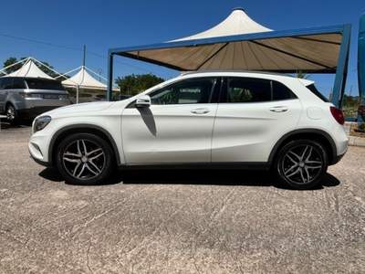 Mercedes-Benz GLA CDI Sport 136CV Bianco usata Santeramo in Colle