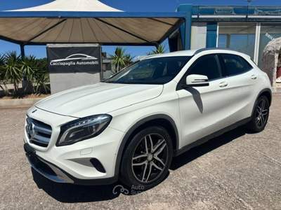 Mercedes-Benz GLA CDI Sport 136CV Bianco usata Santeramo in Colle