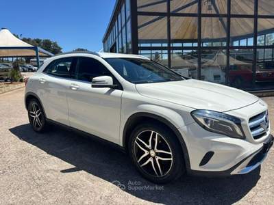 Mercedes-Benz GLA CDI Sport 136CV Bianco usata Santeramo in Colle