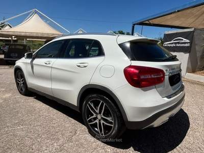 Mercedes-Benz GLA CDI Sport 136CV Bianco usata Santeramo in Colle