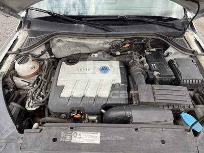 Volkswagen Tiguan VOLKSWAGEN Tiguan 2.0 TDI DPF Trend & Fun Bianco usata Roma