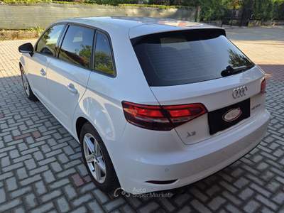 Audi A3 SPB 35 TFSI COD S tronic 150cv Bianco usata Robassomero