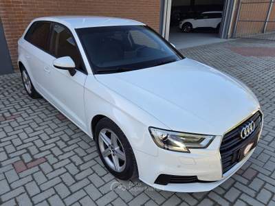 Audi A3 SPB 35 TFSI COD S tronic 150cv Bianco usata Robassomero