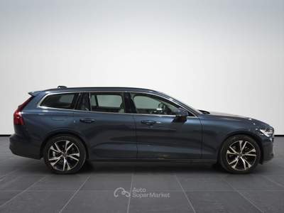 Volvo V60  2.0 b4 core auto Blu/Azzurro usata Firenze