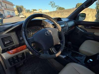 Toyota Land Cruiser Land Cruiser kdj120 Wagon 3.0 d-4d auto my05 Grigio usata Grottaglie