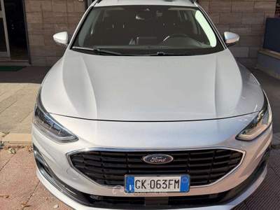 Ford Focus Focus V 2022 SW SW 1.5 ecoblue Business 120cv Grigio usata Grottaglie