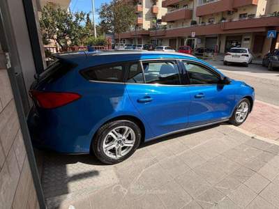 Ford Focus Focus V 2018 SW SW 1.5 ecoblue Business Co-pilot s Blu/Azzurro usata Grottaglie