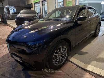 Alfa Romeo Stelvio Stelvio 2023 2.2  Q4 210cv auto Nero usata Grottaglie
