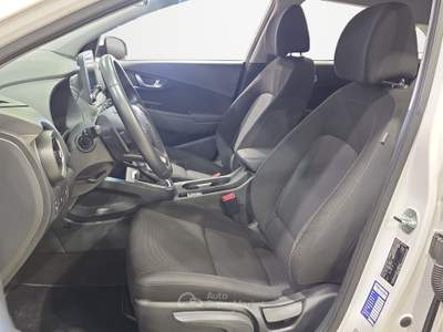 Hyundai Kona  -  1.6 gdi hev xtech 2wd 141cv dct Bianco usata Firenze