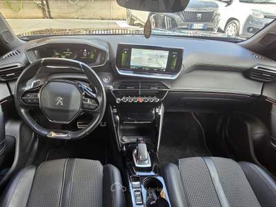 Peugeot 2008 S&S EAT8 GT Nero usata Brusciano