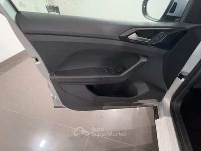 Volkswagen T-Cross VOLKS T-CROSS 1.0 TSI EDITION PLUS 95CV T-Cross 1.0 tsi Edition Plus 95cv Grigio usata Roma