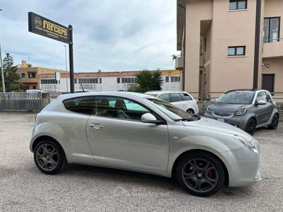 Alfa Romeo MiTo MiTo 1.3 jtdm Distinctive 85cv Argento usata Fano