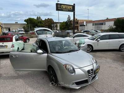 Alfa Romeo MiTo MiTo 1.3 jtdm Distinctive 85cv Argento usata Fano