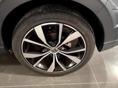 Volkswagen Taigo VOLKS TAIGO 1.0 TSI R-LINE 116CV DSG Taigo 1.0 TSI R-Line 116CV DSG Grigio usata Roma