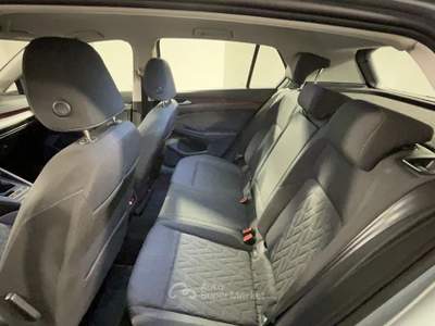 Volkswagen Golf VOLKS GOLF 2.0 TDI LIFE 115CV Golf 2.0 tdi Life 115cv Argento usata Roma