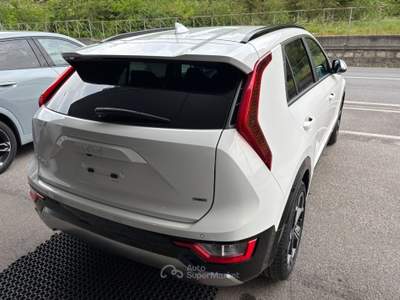Kia Niro 1.6 gdi hev gpl Style 126cv dct6 Bianco usata Piancogno