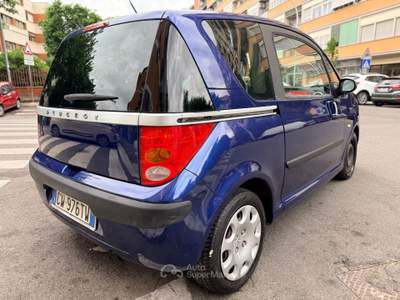 Peugeot 1007 73cv Mega tagliando!!! Porte elettriche Blu/Azzurro usata Roma