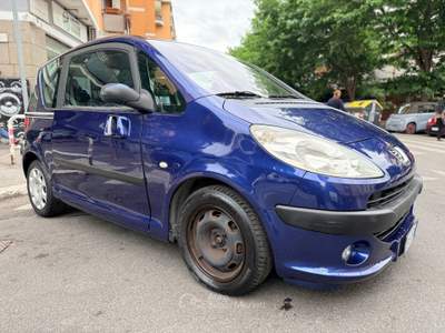 Peugeot 1007 73cv Mega tagliando!!! Porte elettriche Blu/Azzurro usata Roma