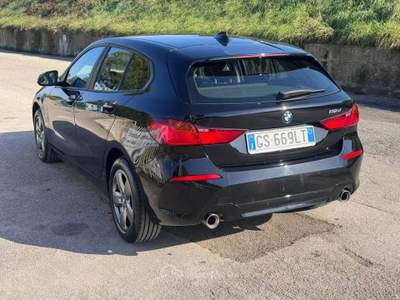 BMW Serie 1 118d tenuta sempre in box, condizioni generiche ottime, non fumatore. Nero usata Deruta