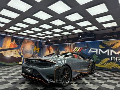 McLaren 765LT (765) Grigio usata Calenzano