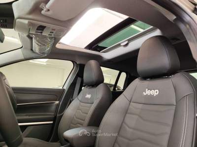 Jeep Avenger Avenger 1.2 Turbo e-Hybrid mhev Summit edct6 Bianco usata Torino