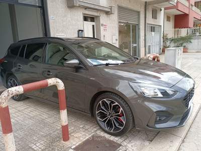 Ford Focus SW ST Line Grigio usata Latiano