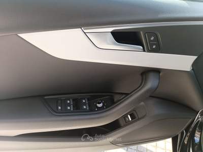 Audi A4 Avant 30 2.0TDI/136 CV S tronic Business Advanced Nero usata Latiano