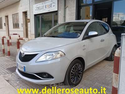 Lancia Ypsilon 95 CV 5 porte Mya EURO 6 Grigio usata Latiano